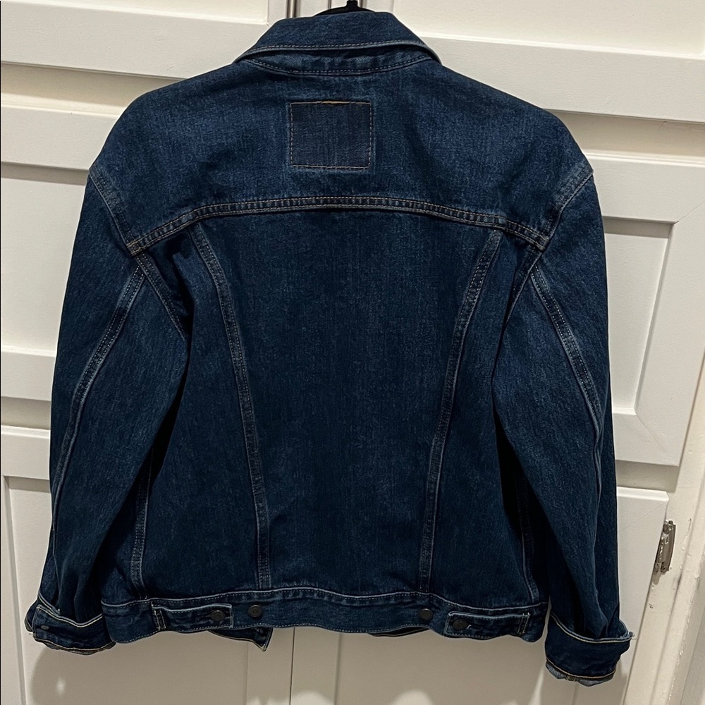 Levi's Women's Dark Blue Jean Jacket size medium - Picture 3 of 5